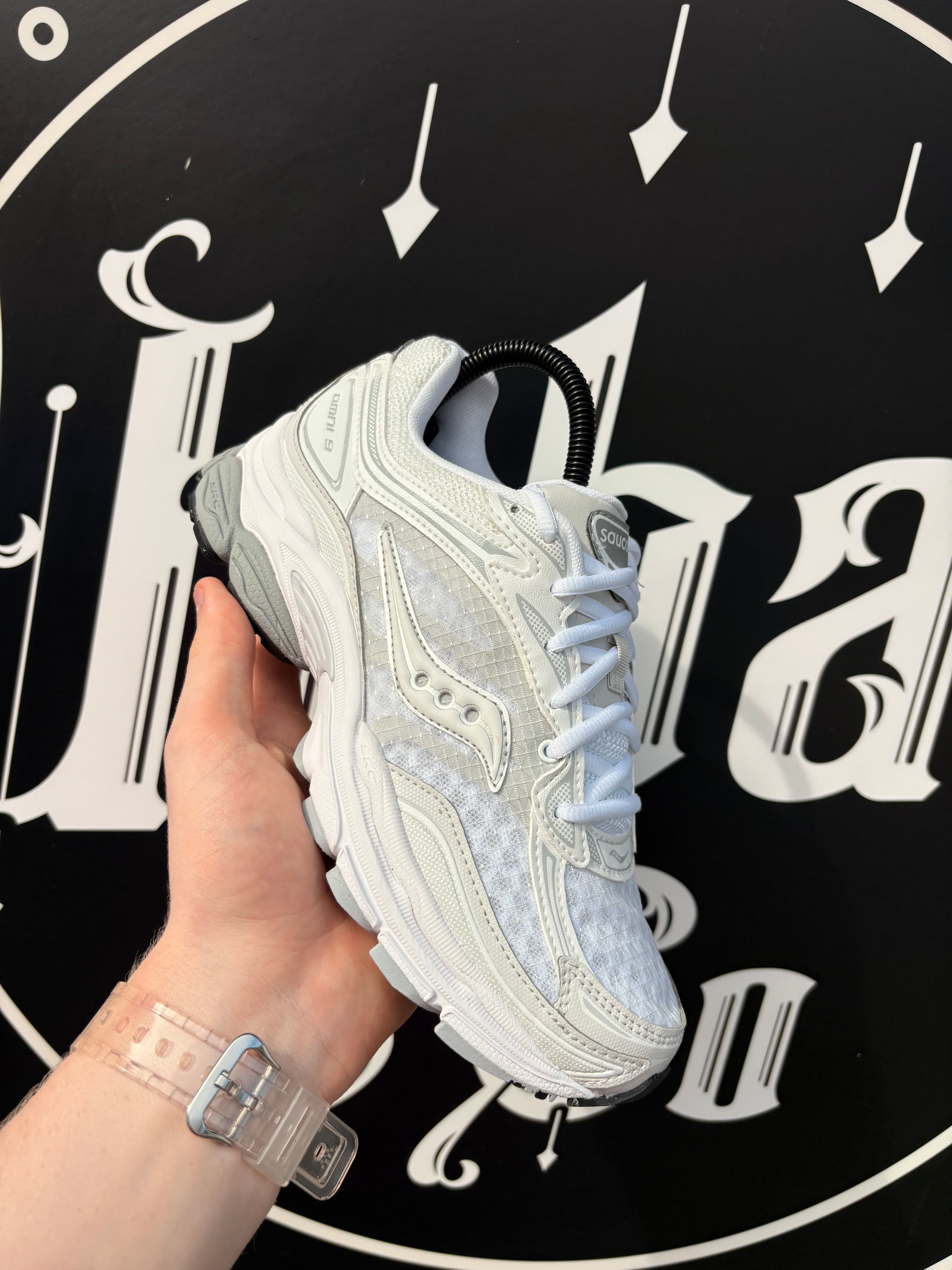Saucony omni 9 - ‘Triple white’