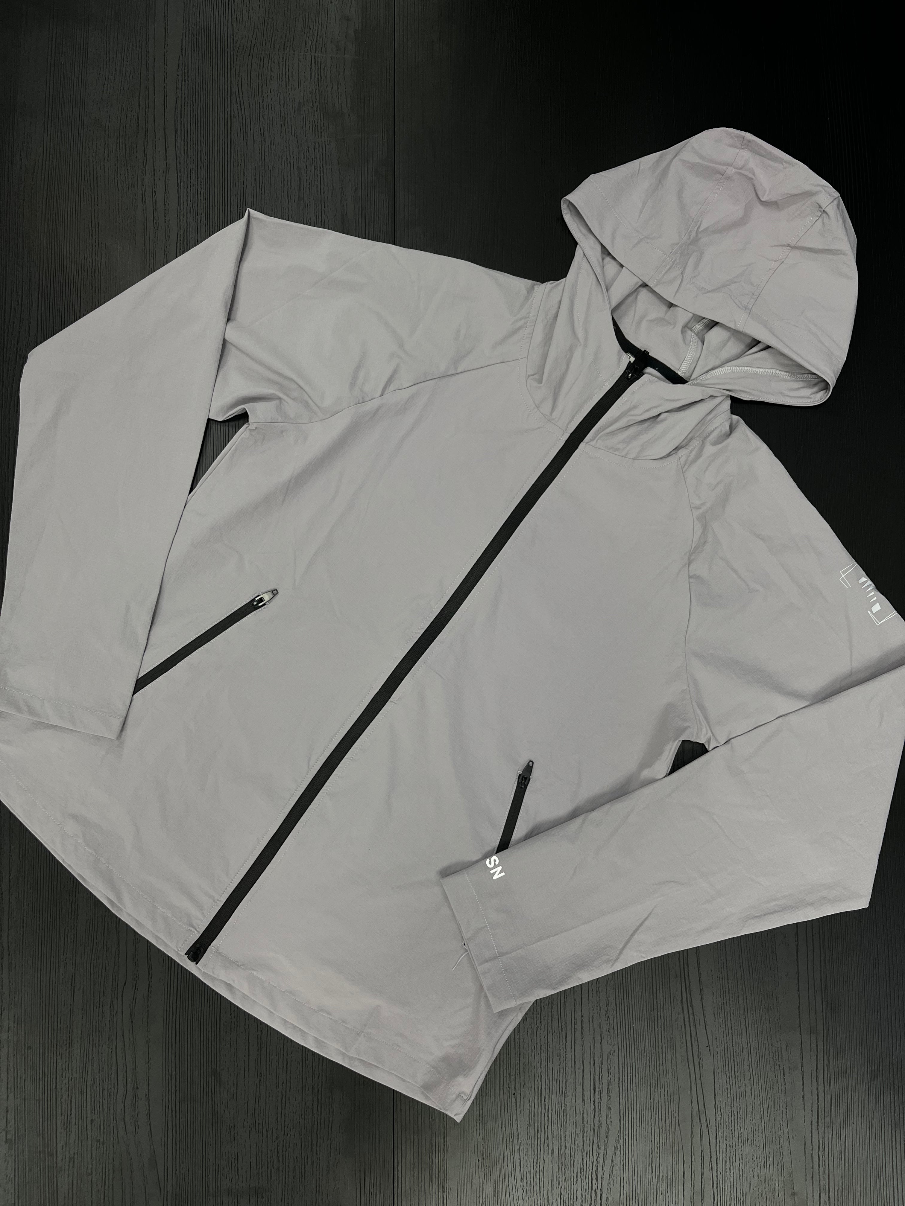 NVSN - Windrunner - ‘Grey/Black’